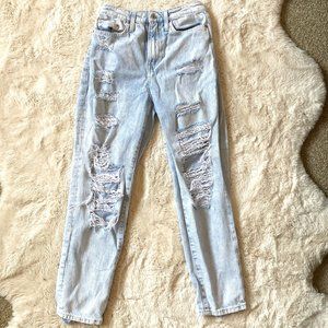RIpped Lightwash H&M Jeans